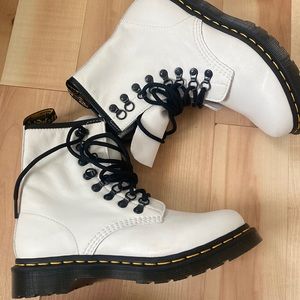 Brand New White 1460 Laced Dr Martens! Size 7 in women’s, fits a 7.5 too.